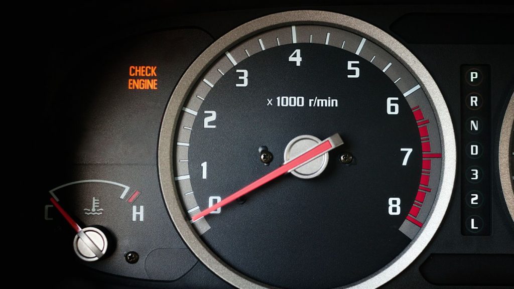 An engine warning light at the dashboards.